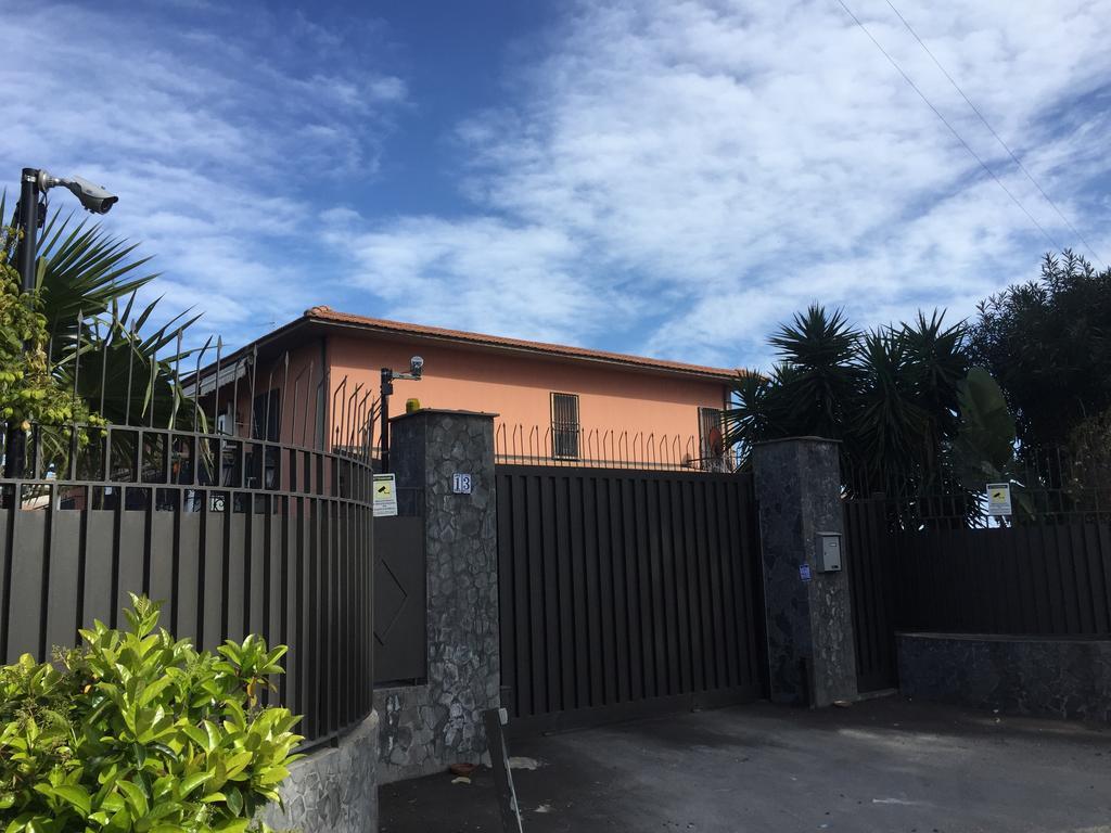 B&B Il Bagolaro Dell'Etna Sant'Agata Li Battiati Εξωτερικό φωτογραφία
